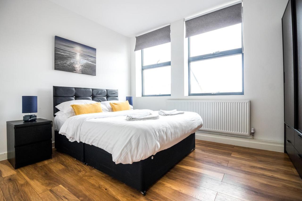 Manhattan Heights Apartment Maidstone Exterior photo